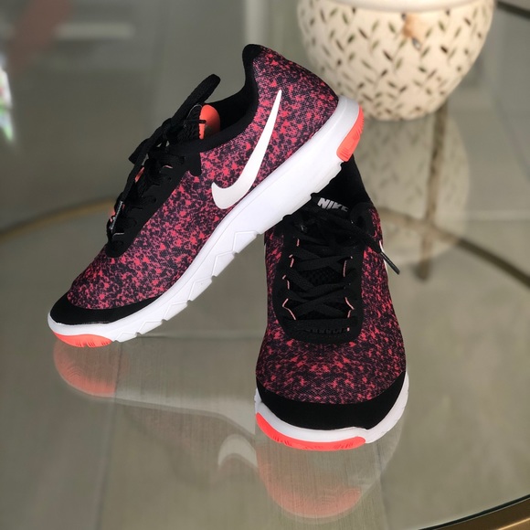 Nike Shoes - Nike running shoes